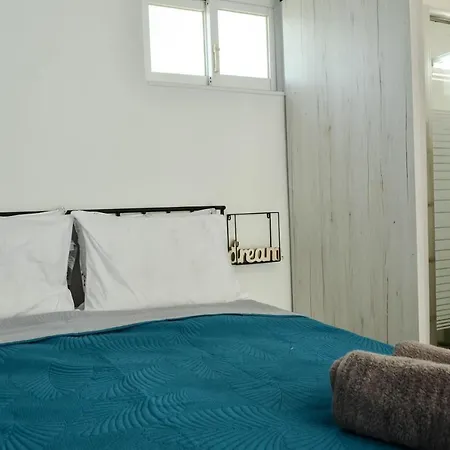 Holistic Apartamento Avía
