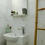Apartment Holistic